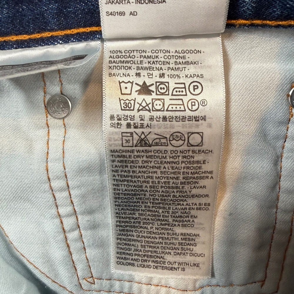 NEW Levis 505 Regular Fit Jeans Mens 38x30 Blue Straight Leg Denim - Picture 6 of 9